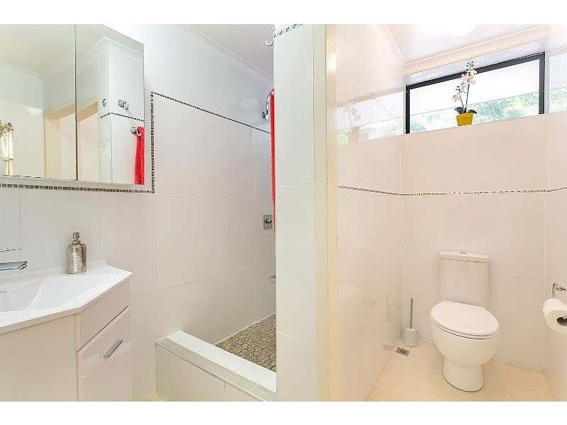 7/284 Lake Street, Cairns North QLD 4870