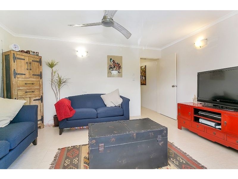 7/284 Lake Street, Cairns North QLD 4870