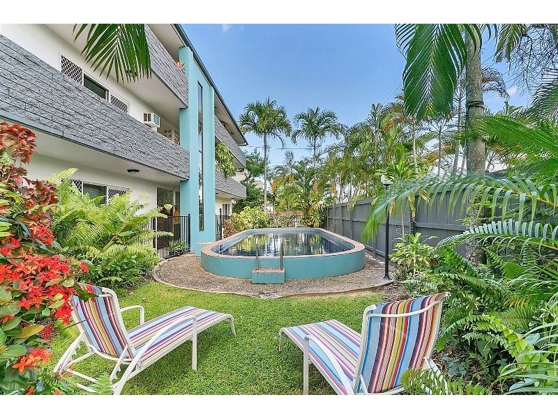 7/284 Lake Street, Cairns North QLD 4870
