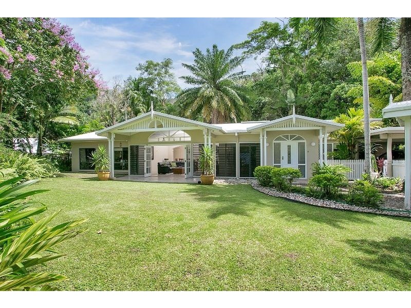 10 Marcus Close, Mooroobool QLD 4870