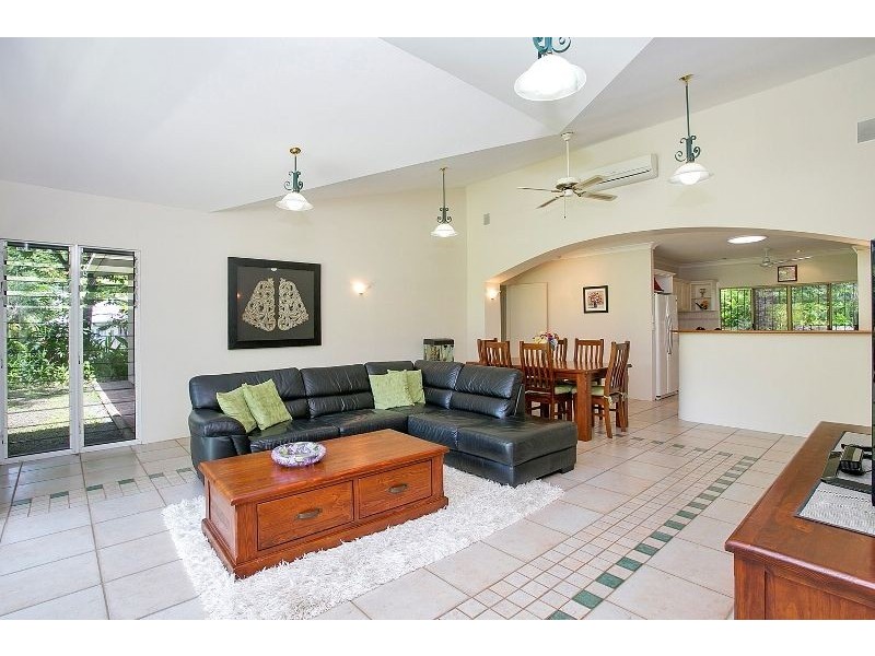 10 Marcus Close, Mooroobool QLD 4870