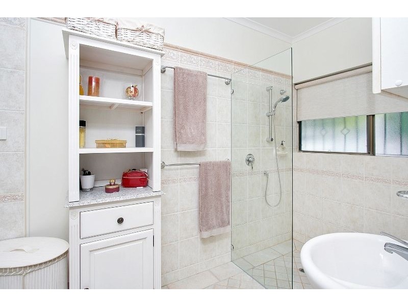 10 Marcus Close, Mooroobool QLD 4870