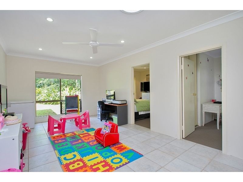 10 Marcus Close, Mooroobool QLD 4870