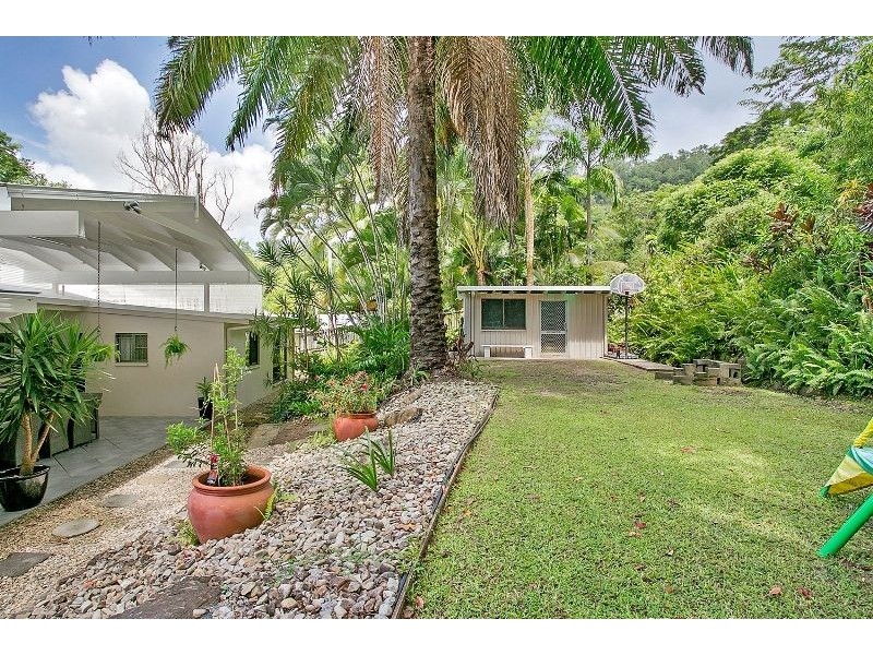 10 Marcus Close, Mooroobool QLD 4870