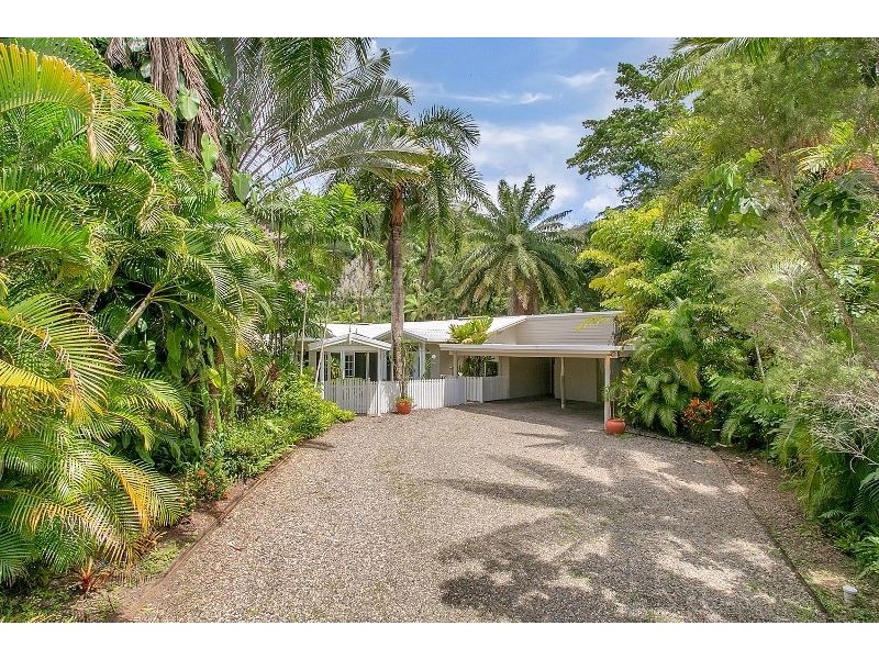 10 Marcus Close, Mooroobool QLD 4870