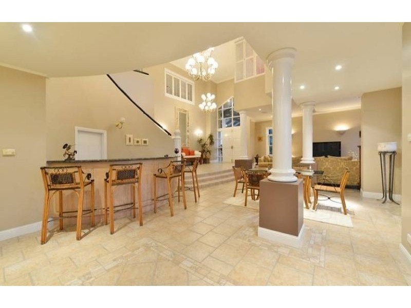 8 Knott Court, Whitfield QLD 4870