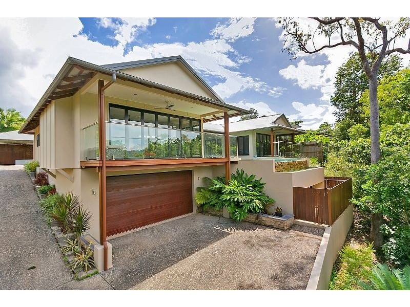 2d Trundle Terrace, Whitfield QLD 4870