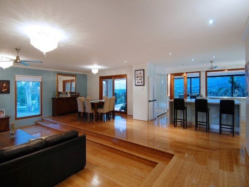 45 Koppen Terrace, Mooroobool QLD 4870