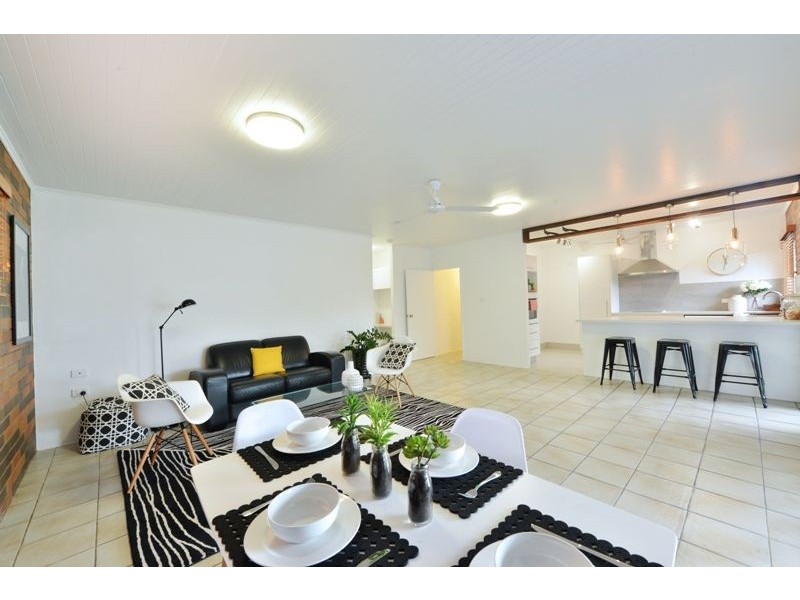 10 Napier Street, Trinity Park QLD 4879