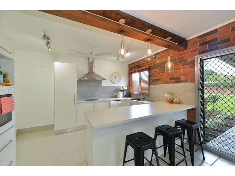 10 Napier Street, Trinity Park QLD 4879