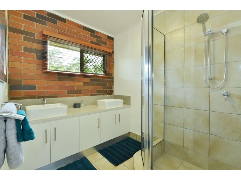 10 Napier Street, Trinity Park QLD 4879