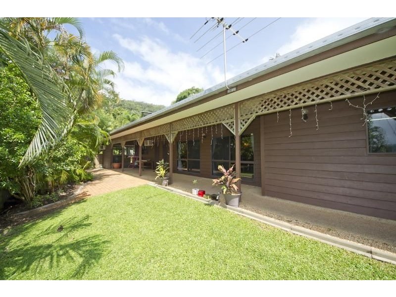 235 Toogood Road, Bayview Heights QLD 4868