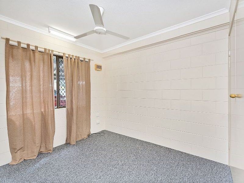 7/64 Pease Street, Manoora QLD 4870