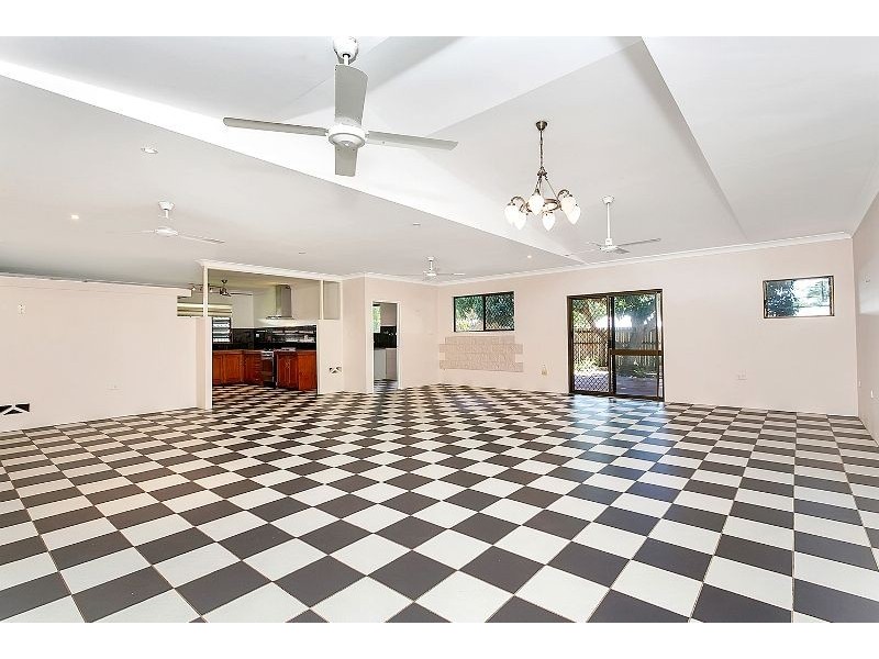 12 Magnolia Street, Holloways Beach QLD 4878