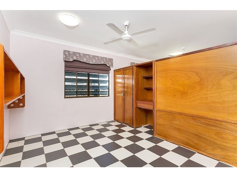 12 Magnolia Street, Holloways Beach QLD 4878