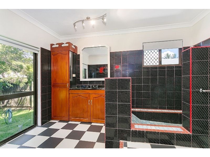 12 Magnolia Street, Holloways Beach QLD 4878
