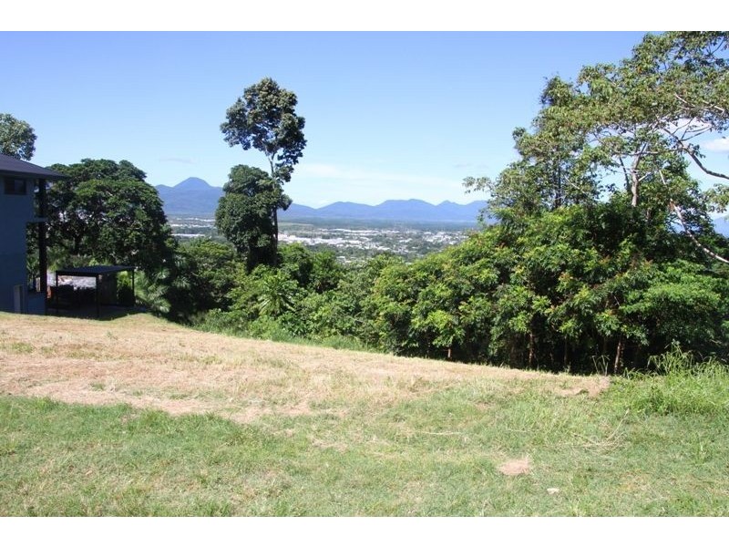 4 Coreega Close, Mooroobool QLD 4870