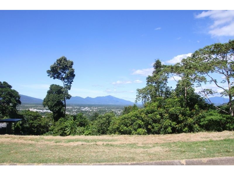 4 Coreega Close, Mooroobool QLD 4870