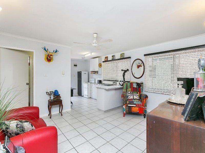10/284 Lake Street, Cairns North QLD 4870