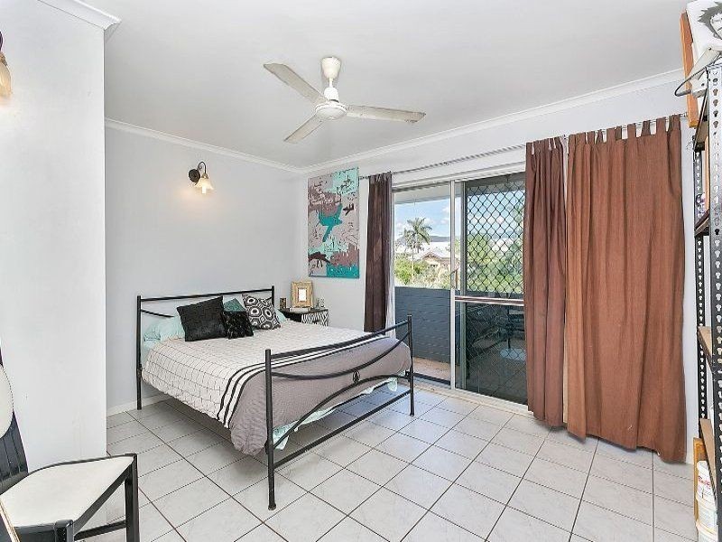 10/284 Lake Street, Cairns North QLD 4870