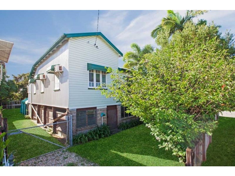 12 Loeven Street, Parramatta Park QLD 4870