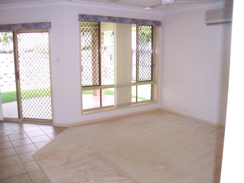 5 Kensington Close, Mount Sheridan QLD 4868