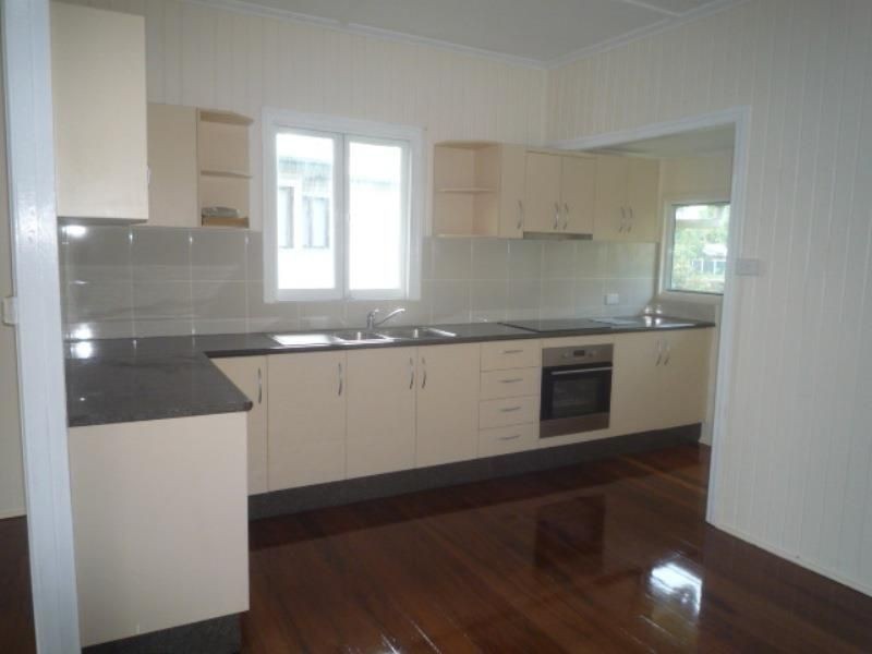 80 Hayward Street, Mooroobool QLD 4870