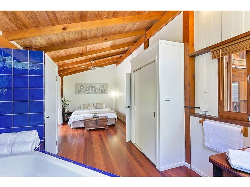 38-42 Alexandra Street, Clifton Beach QLD 4879