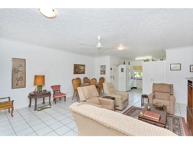 1/35 Greenslopes Street, Manunda QLD 4870