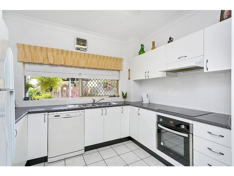 1/35 Greenslopes Street, Manunda QLD 4870
