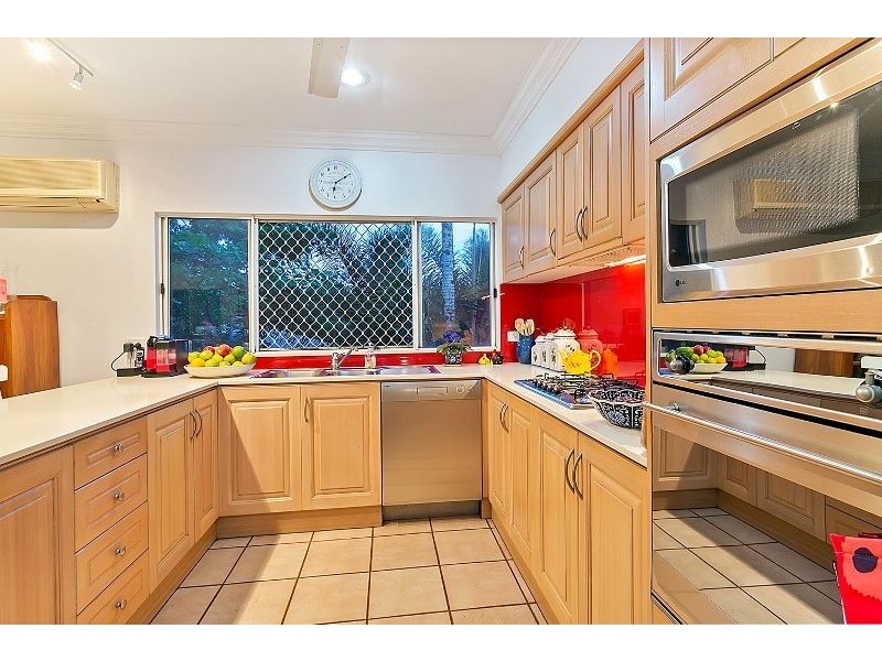 70 Summerhill Drive, Mooroobool QLD 4870