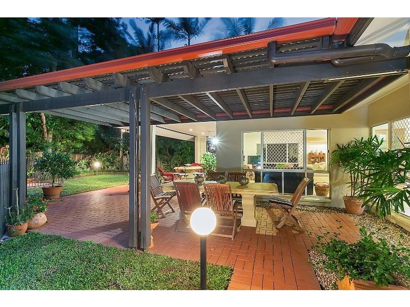 70 Summerhill Drive, Mooroobool QLD 4870