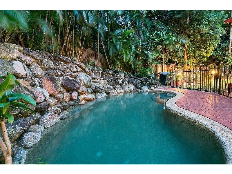 70 Summerhill Drive, Mooroobool QLD 4870