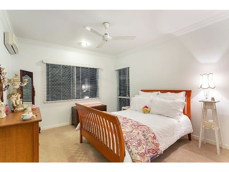 70 Summerhill Drive, Mooroobool QLD 4870