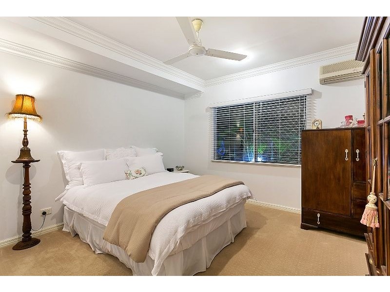 70 Summerhill Drive, Mooroobool QLD 4870