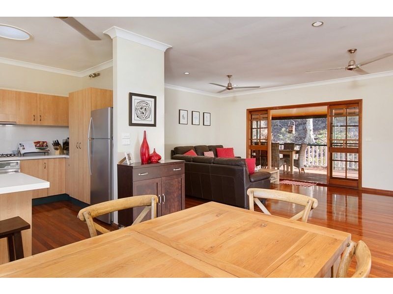 7 Hillside Close, Aeroglen QLD 4870