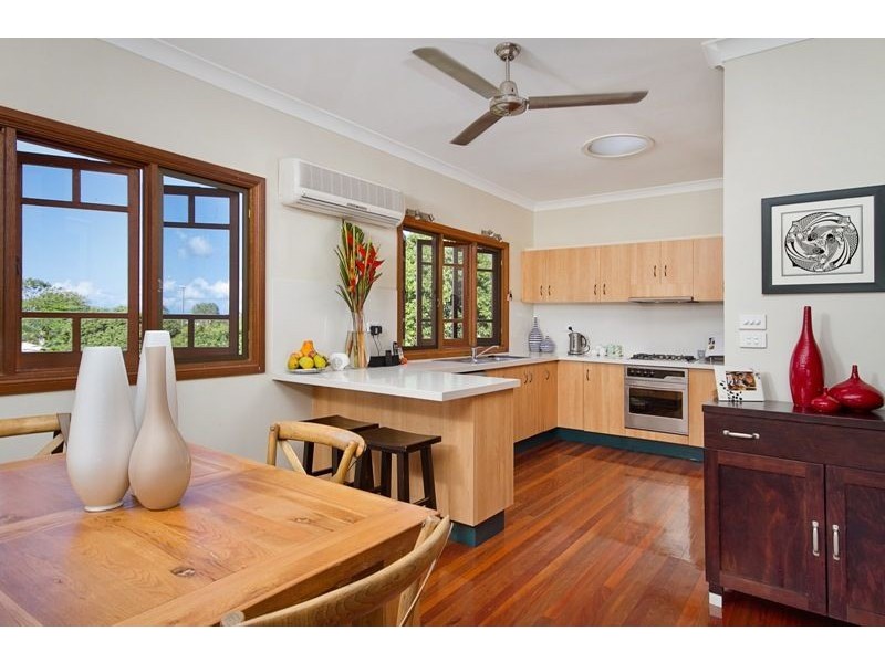 7 Hillside Close, Aeroglen QLD 4870
