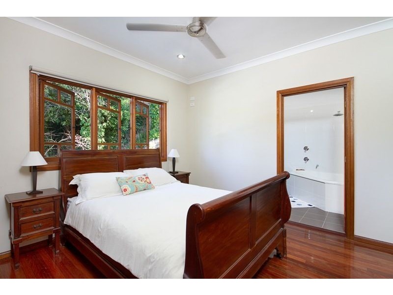 7 Hillside Close, Aeroglen QLD 4870