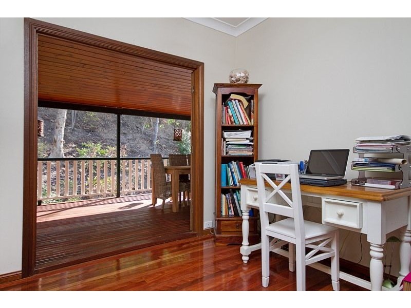 7 Hillside Close, Aeroglen QLD 4870