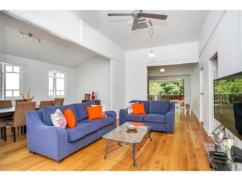 331 Mcleod Street, Cairns North QLD 4870