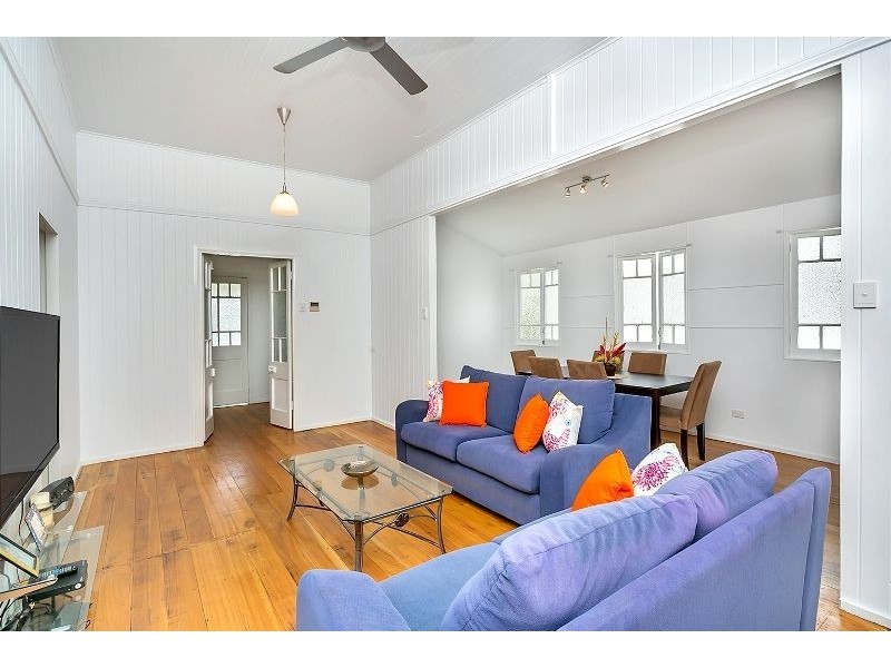 331 Mcleod Street, Cairns North QLD 4870