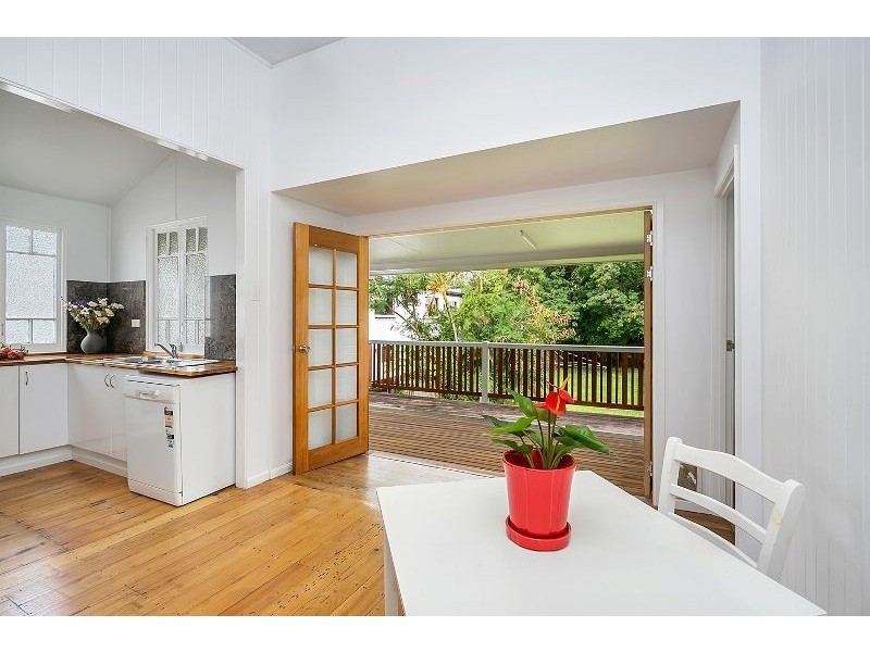 331 Mcleod Street, Cairns North QLD 4870