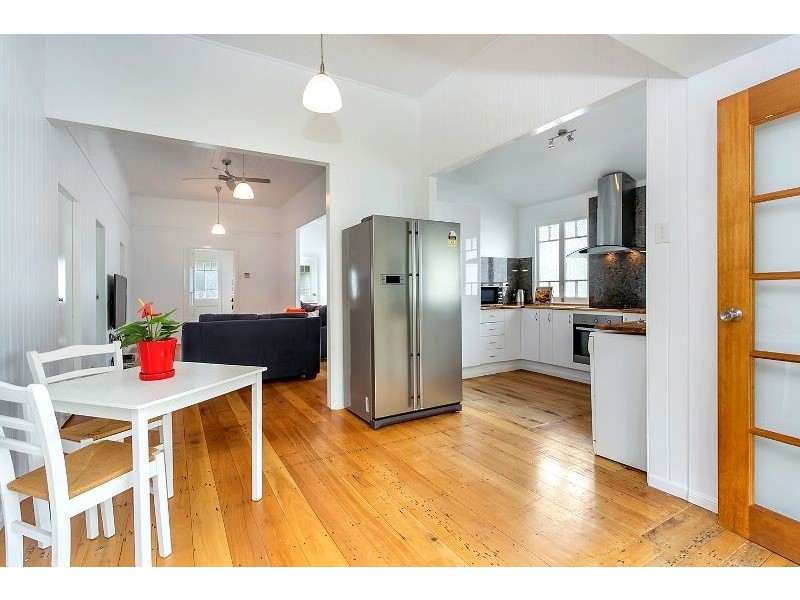 331 Mcleod Street, Cairns North QLD 4870