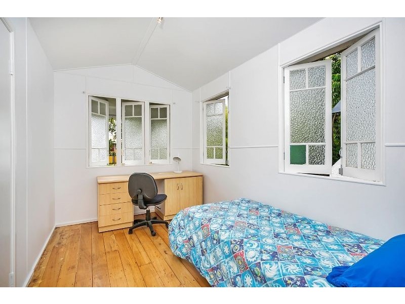 331 Mcleod Street, Cairns North QLD 4870