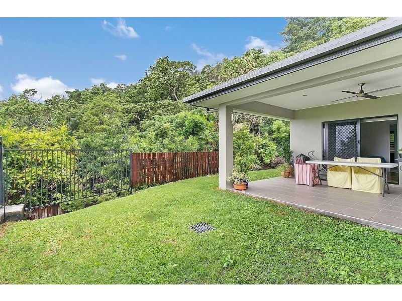 14 Cambanora Place, Mooroobool QLD 4870