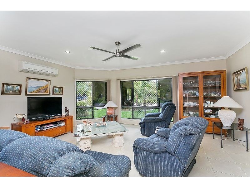 42 Iridescent Close, Trinity Park QLD 4879