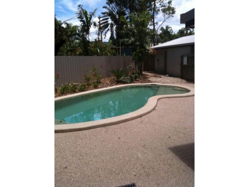 17/4-6 Olive Street, Manoora QLD 4870