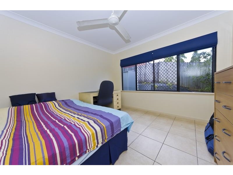 25 Pelling Close, Kanimbla QLD 4870