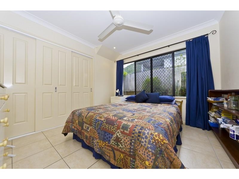 25 Pelling Close, Kanimbla QLD 4870