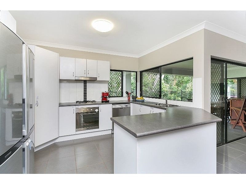 4 Petrie Close, Kewarra Beach QLD 4879
